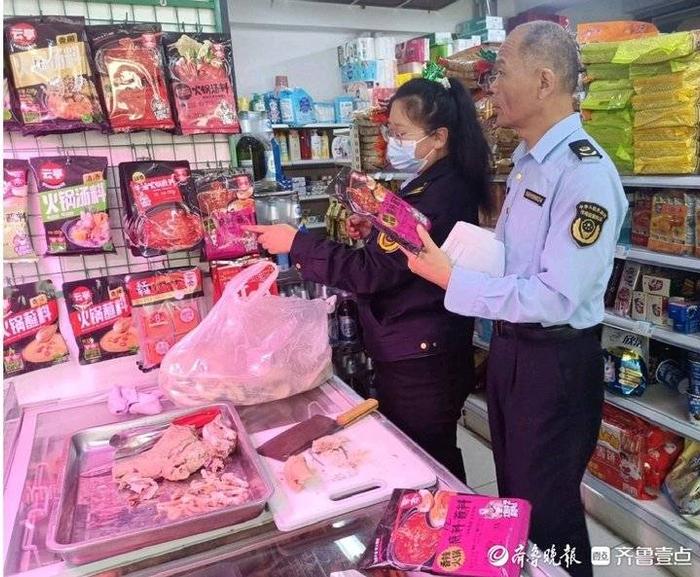 平阴县市场监督管理局开展流通环节过期食品专项检查